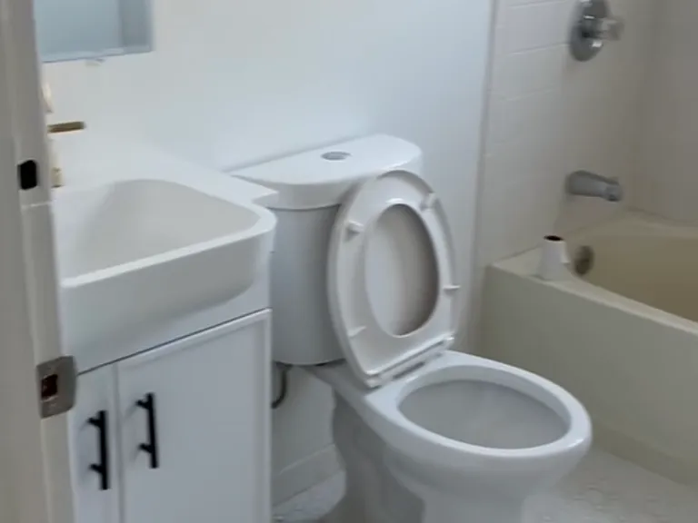 6 Stewart Pl #3 — Photo 8