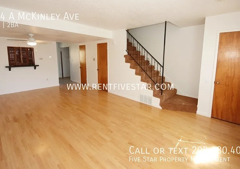 954A McKinley Ave — Photo 3