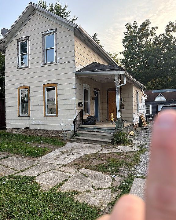 1st image of 522 S Front St
