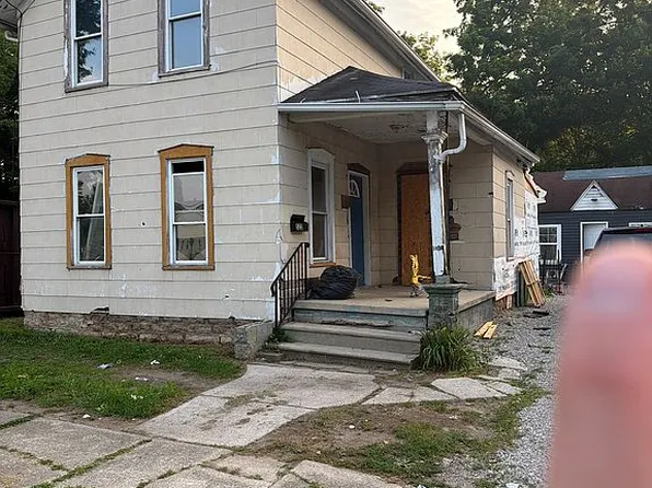 522 S Front St, Fremont, OH 43420