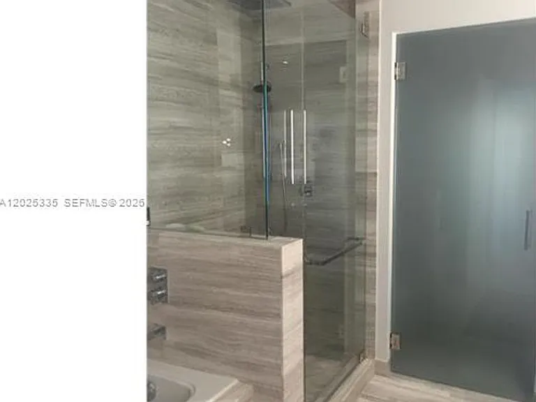 350 Ocean Dr #304N — Photo 31