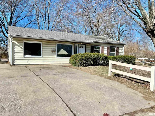 1961 Gregory Ct, Springfield, IL 62703