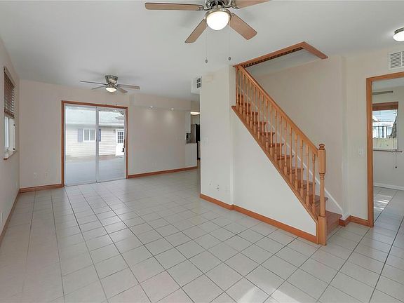 5th image of 2499 17th Ave N