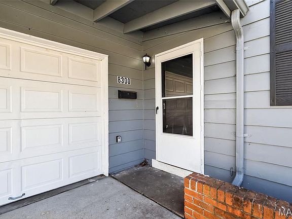 3rd image of 8300 Woodhurst Dr