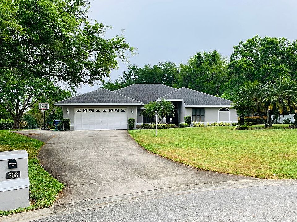 1st image of 208 Lochen Ct SE