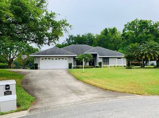 208 Lochen Ct SE, Winter Haven, FL 33884