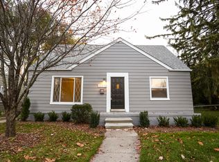 23071 Seneca Ave, Oak Park, MI 48237