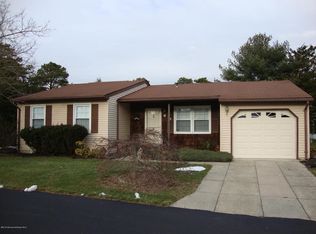 30 Hummingbird Ln, Whiting, NJ 08759