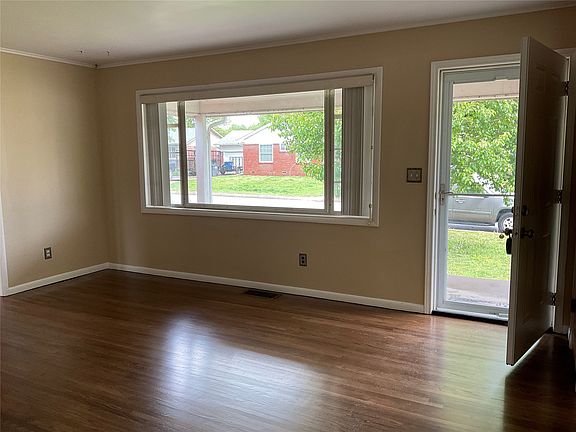 2nd image of 6542 E 27th St