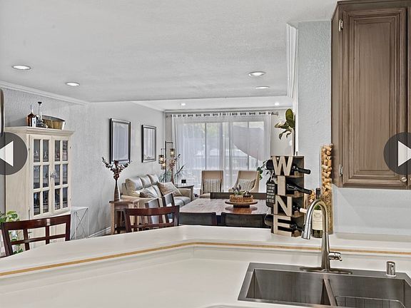 3rd image of 13803 Pinkard Way Unit 10