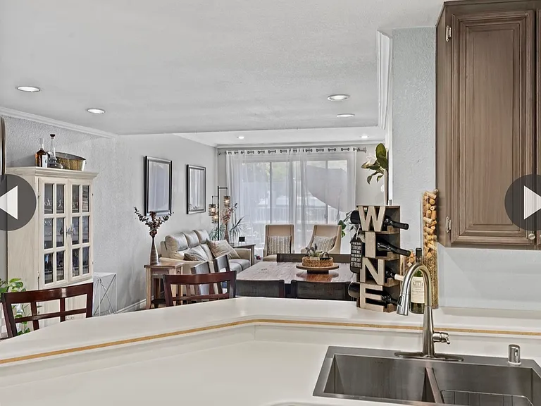 13803 Pinkard Way #10 — Photo 3