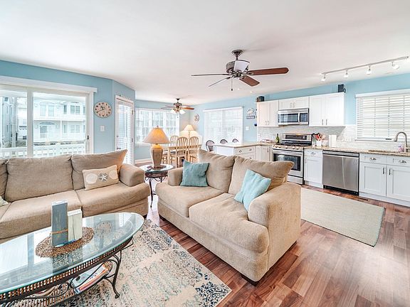 2nd image of 5236 Asbury Ave APT 1