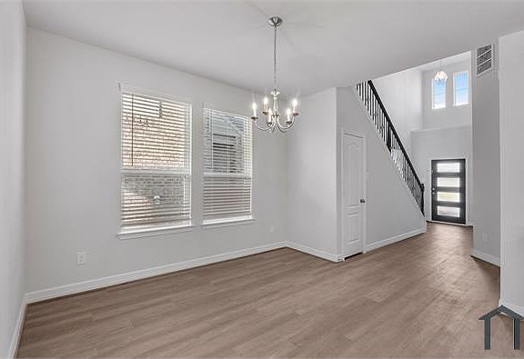 5th image of 22810 Ephesus Ave