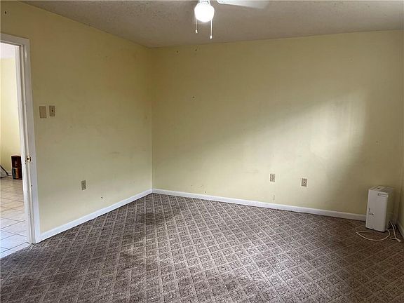 4th image of 718 Frenchmen St APT 2
