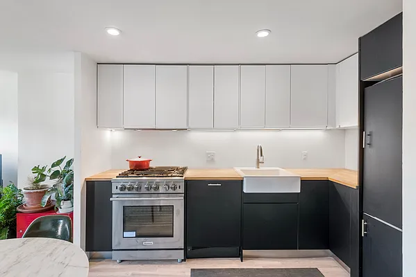 Rented by Compass | media 2