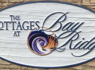 105 Sound Side Dr, Atlantic Beach, NC 28512