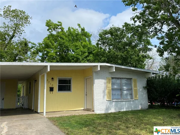 3710 Greenwood St, Victoria, TX 77901