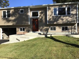 87 Circuit Rd, Bellport, NY 11713