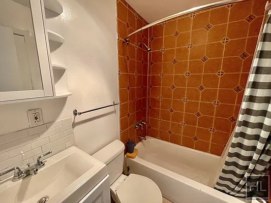 Rented by Highline Residential | media 13