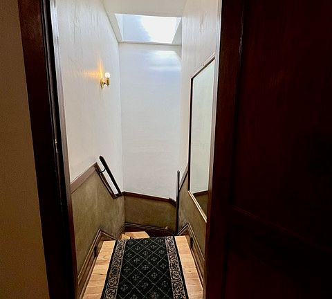 2nd image of 1116 N Damen Ave