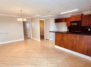 9375 SW 40th Ter APT 206, Miami, FL 33165