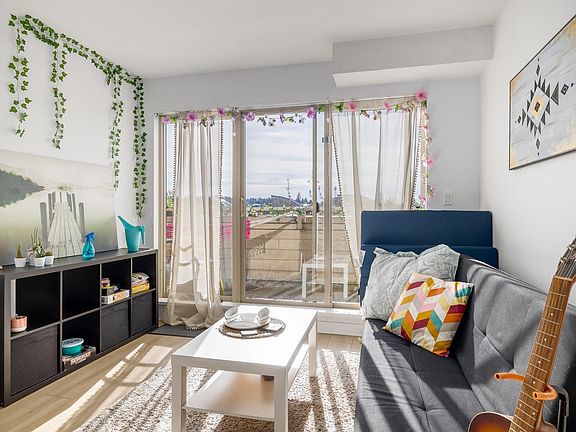 5th image of 702 King Edward Ave E Penthouse 9