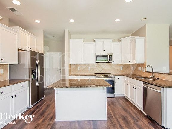 5th image of 3224 Wicklow Ln