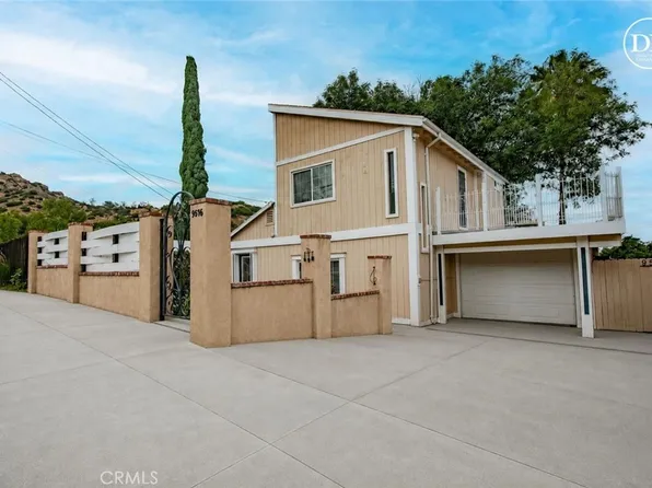 9516 Dennis Way, Chatsworth, CA 91311
