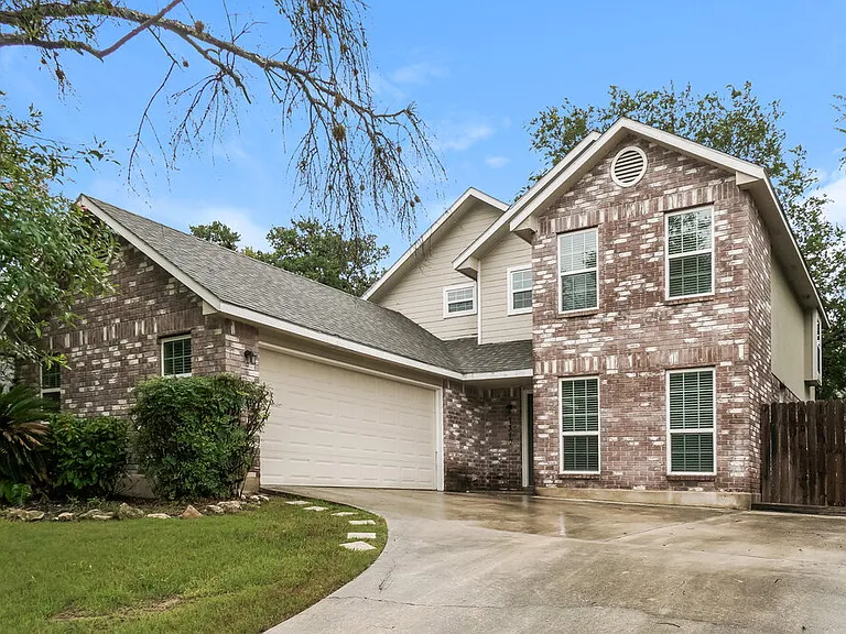 7310 Oswego Dr — Photo 1