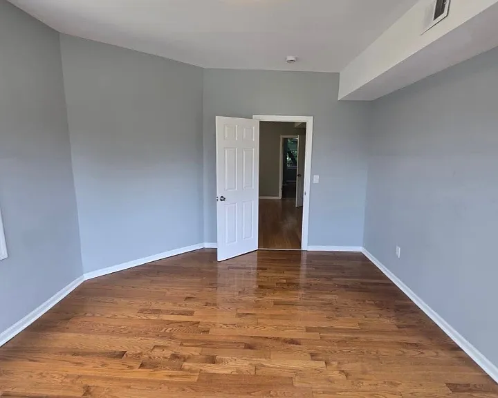 201 S 11th St #2L — Photo 5