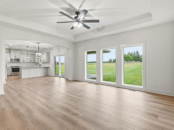 4th image of 908 Fairview Hills Dr