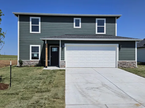 1416 N Sedgwick St, Garden Plain, KS 67050