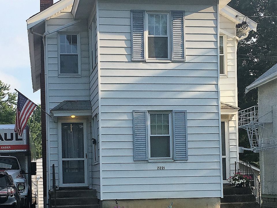 1st image of 2221 Cathedral Ave