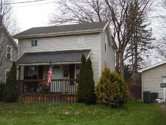 3rd image of 412 N Arlington Ave