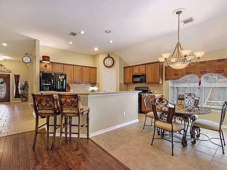 8707 Preston Field Ln — Photo 11