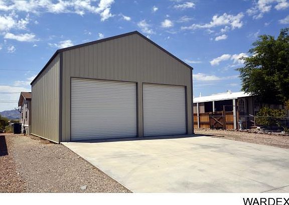 2nd image of 3201 Jennie Ln