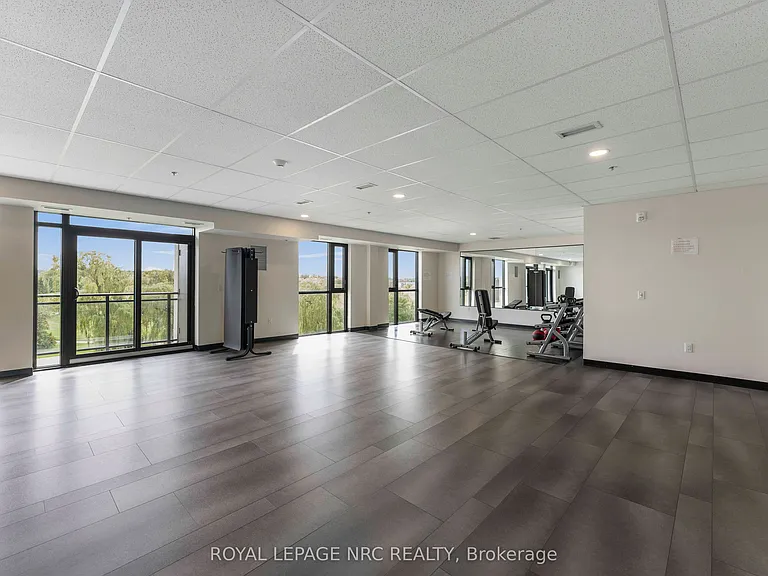 50 Herrick Ave #LP45 — Photo 24