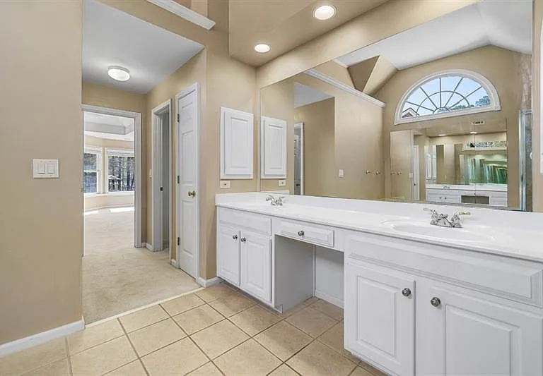 130 Candler Ct — Photo 35