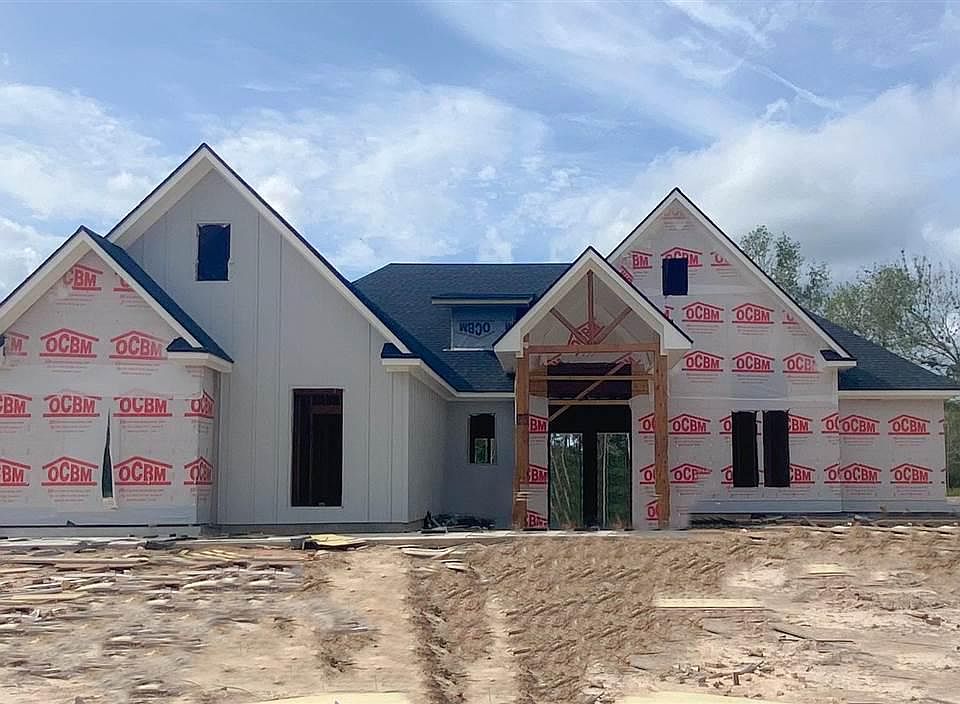 1st image of 215-154 Remington Cir