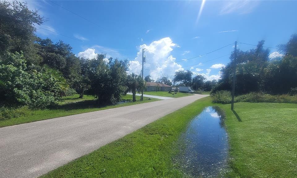 2nd image of Dunsmuir Rd #17