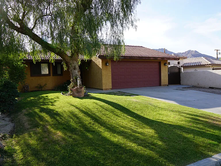 53805 Avenida Martinez — Photo 1