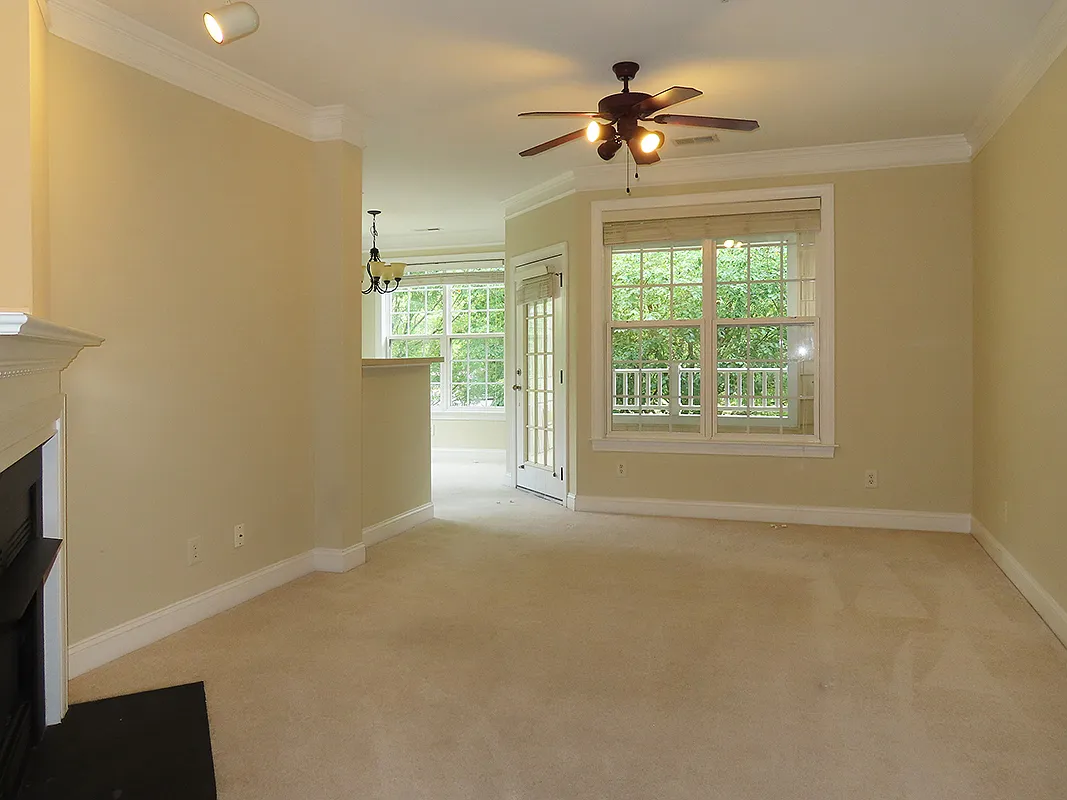 2 bed, 1216 sqft, $1,645 — Photo 2
