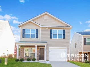 4406 Oak Pointe Dr, Winston Salem, NC 27105