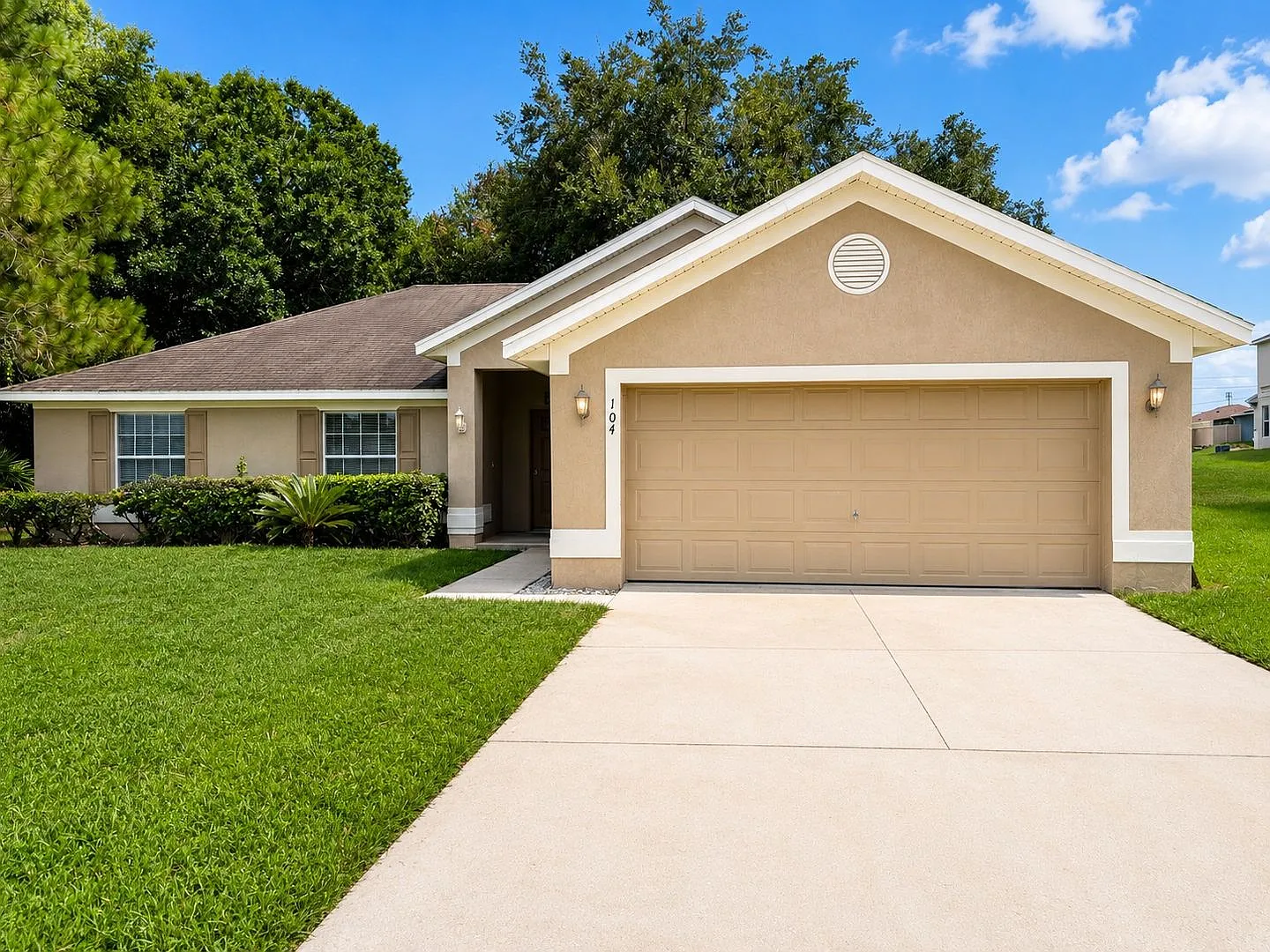 Spacious 4-Bedroom Home in Prime Location Comfort, Convenience & Room to Grow! — Photo 1