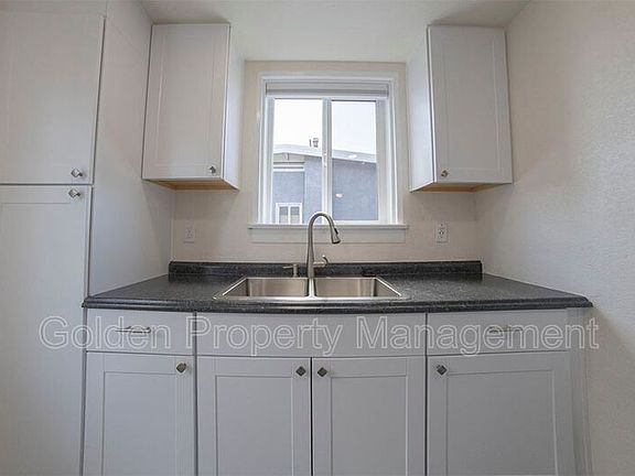 3rd image of 3218 Ollie St APT F