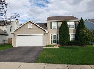 618 Spicebush Ln, Aurora, IL 60504
