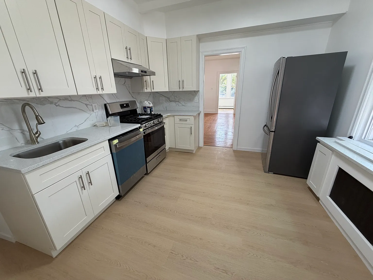 2 bed, 1760 sqft, $4,200 — Photo 4