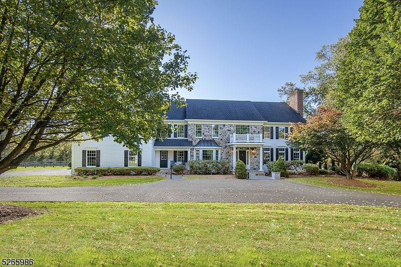 1st image of 6 Marigold Ln