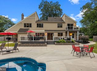 963 Hunt Dr, Yardley, PA 19067