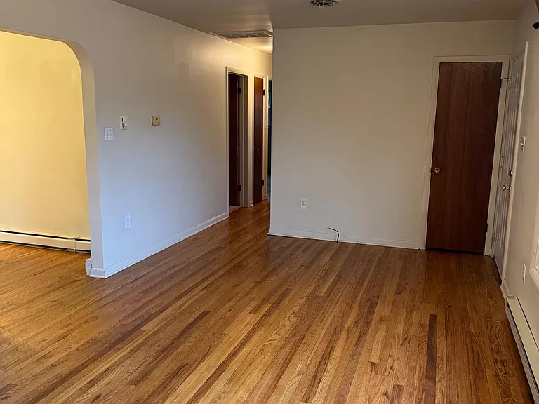 232 Circle Dr — Photo 2